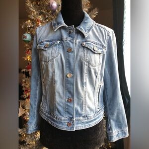 White House| Black Market Denim Jacket w/ rhinestone embellishment size 6 women